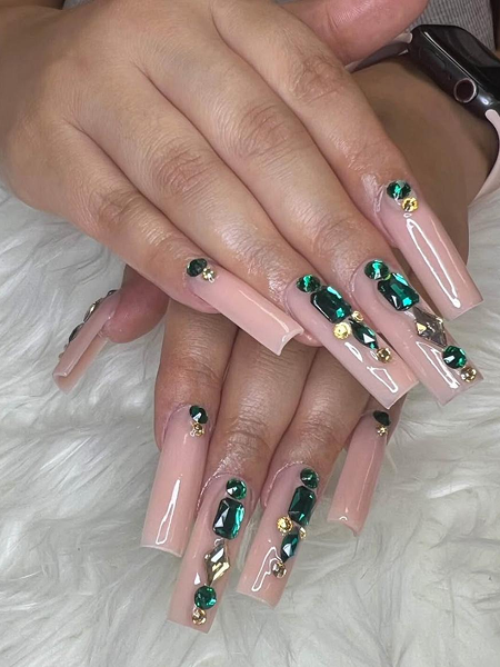 uñas acrílicas largas